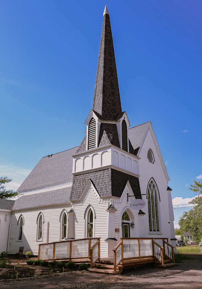 Construite dans les années 1880, cette église baptiste abandonnée à été reconvertie en restaurant en 2026.